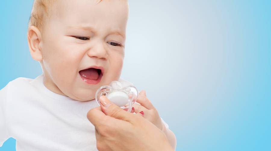 Chupetes: elección e impacto en la lactancia y los dientes